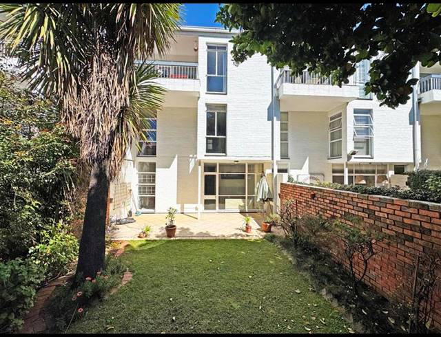 3 BEDROOM DUPLEX FOR SALE IN HYDE PARK